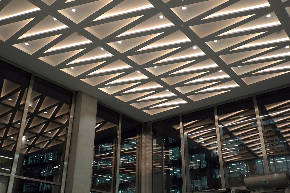 Vicky_Ceiling_Light_ZZ-ENTRANCE-LOBBY-CEILING-AT-NIGHT.jpg